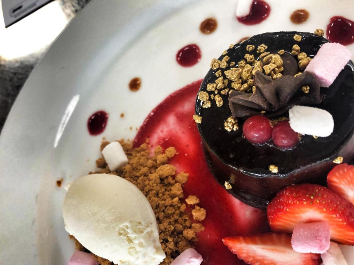 Dolce By Wyndham Barcelona Resort Sant Esteve Sesrovires Ngoại thất bức ảnh