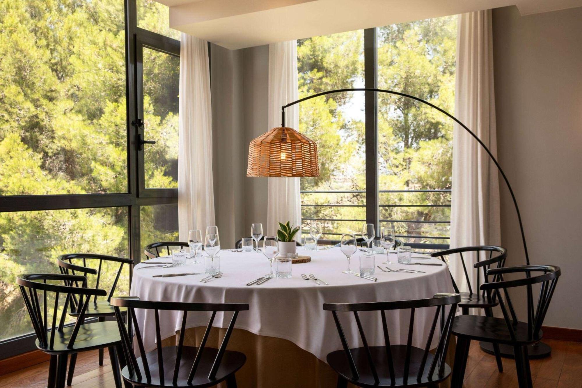 Dolce By Wyndham Barcelona Resort Sant Esteve Sesrovires Ngoại thất bức ảnh